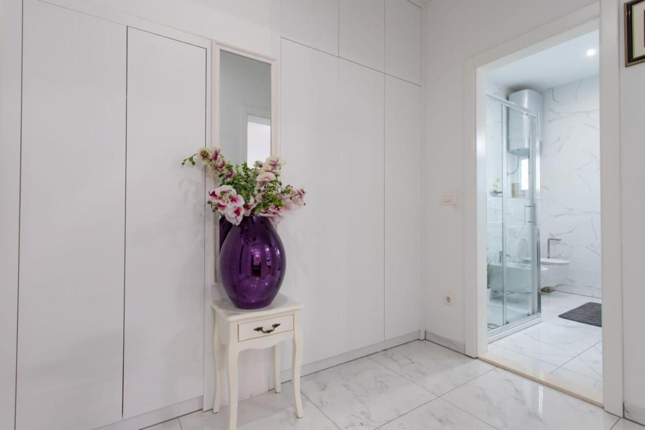 Lux Apartment Ema Kaštela Kültér fotó
