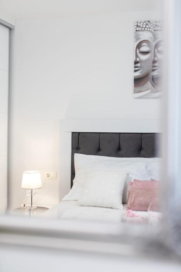 Lux Apartment Ema Kaštela Kültér fotó
