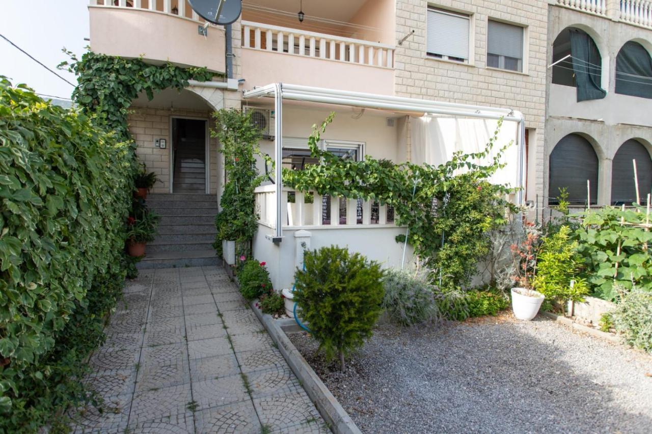 Lux Apartment Ema Kaštela Kültér fotó