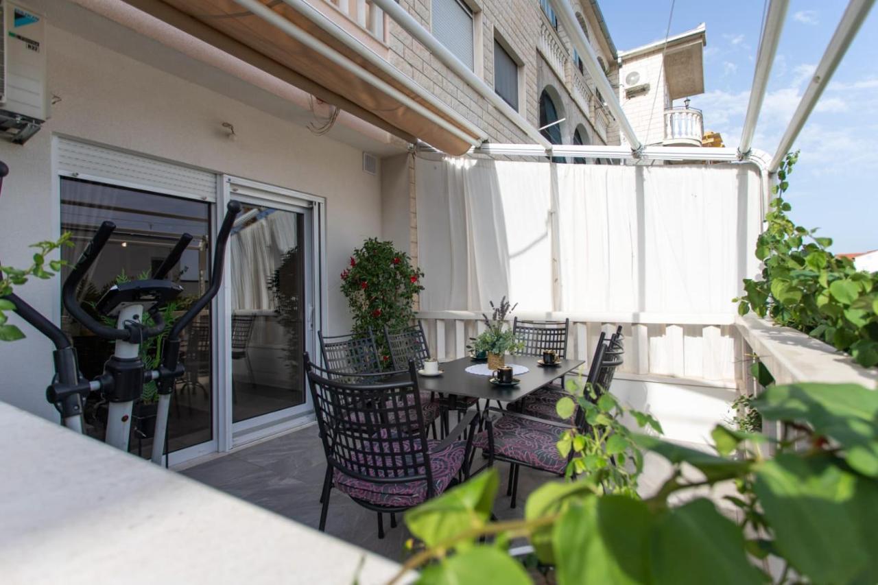 Lux Apartment Ema Kaštela Kültér fotó