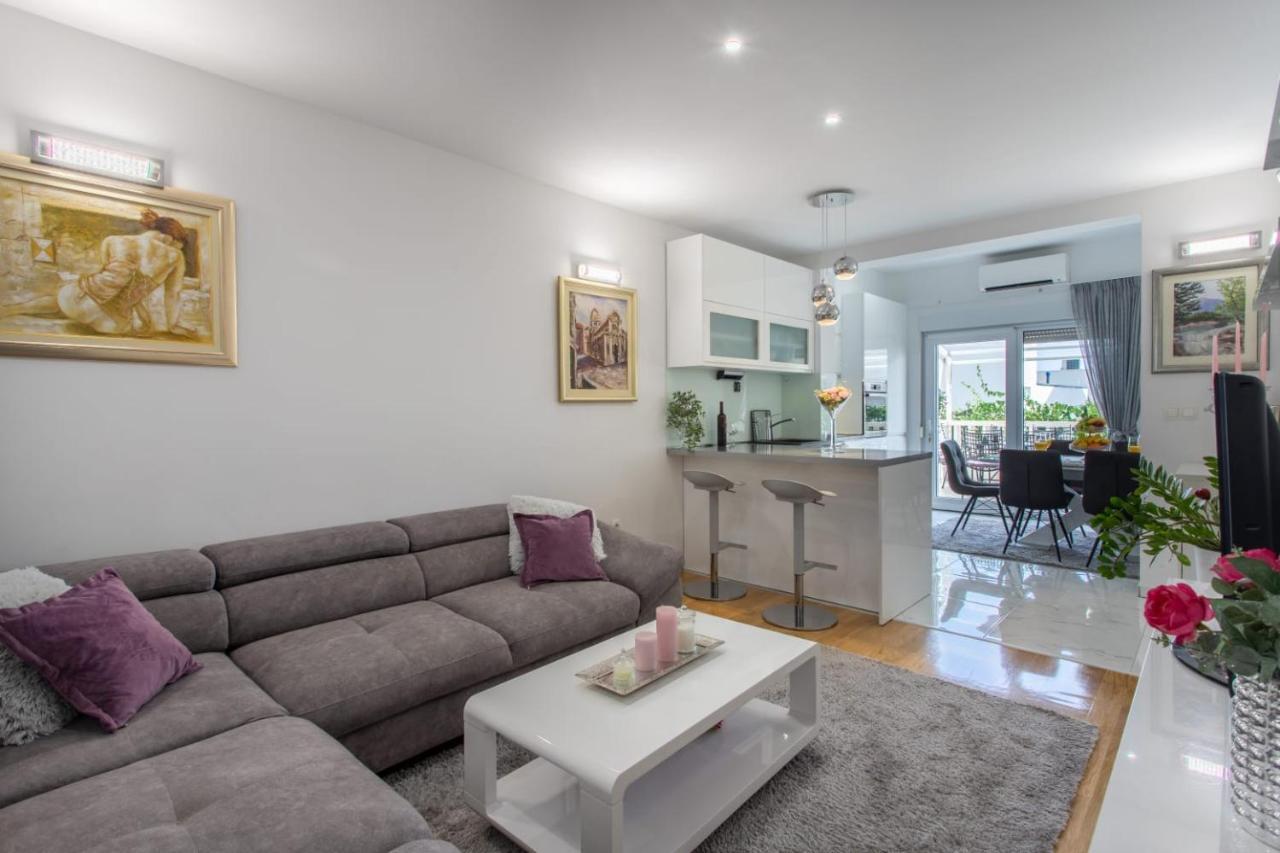 Lux Apartment Ema Kaštela Kültér fotó